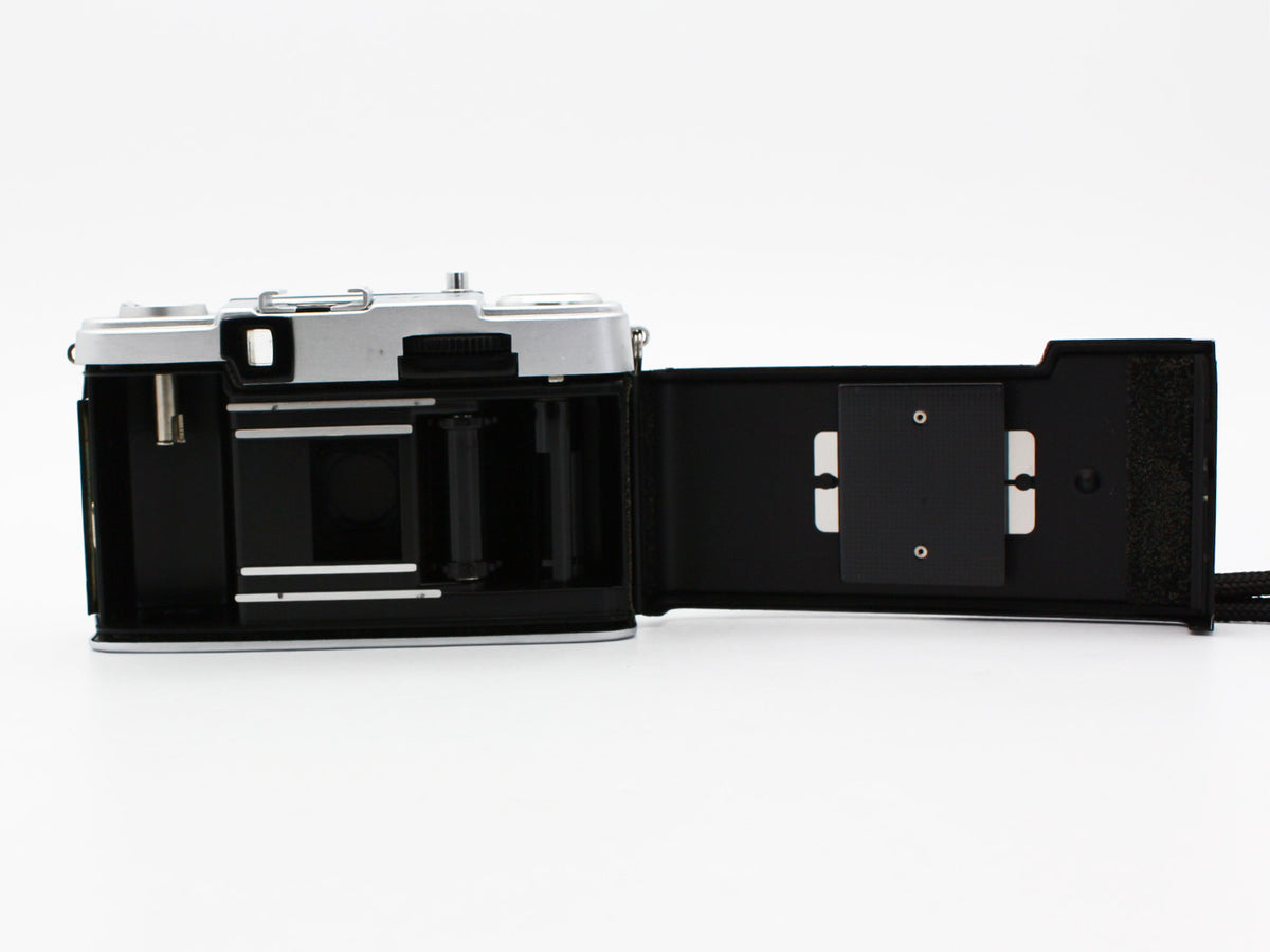 OLYMPUS-PEN EE-3 Half Frame 35mm Film Camera from JAPAN【Exc+5】