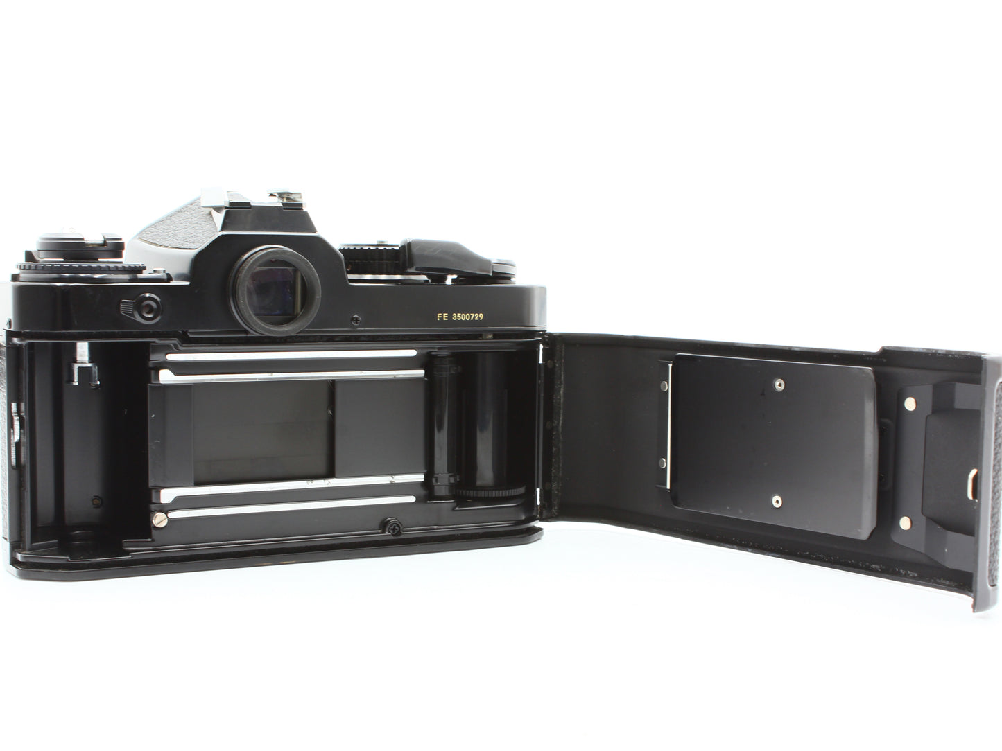 Nikon FE Black 35mm SLR Film Camera Nikkor N.C 24mm f/2.8 from Japan【Exc+4】