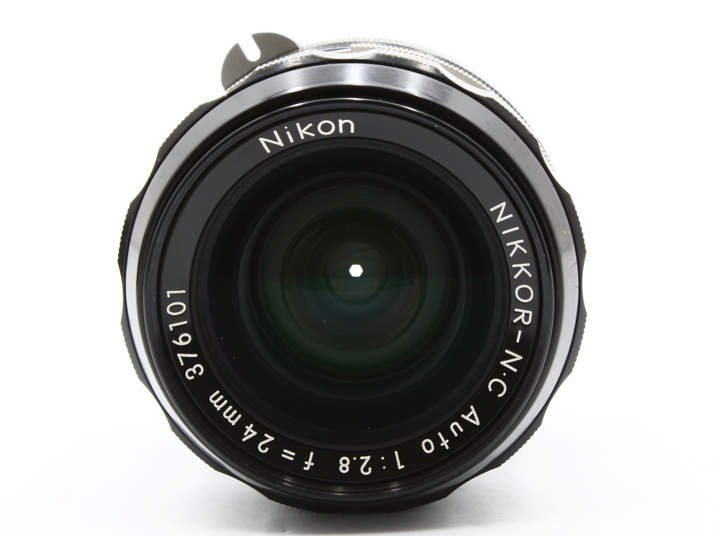 Nikon FE Black 35mm SLR Film Camera Nikkor N.C 24mm f/2.8 from Japan【Exc+4】