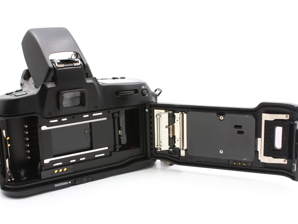 Nikon F70 Black SLR 35mm Film Camera Body from JAPAN【Exc+5】