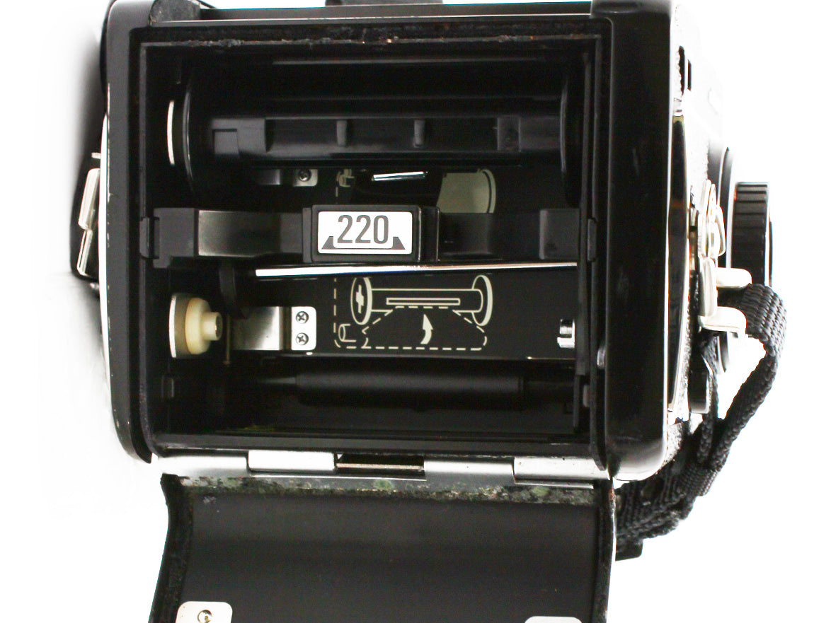Mamiya M645 1000S Medium Format SLR Film Camera Body Grip from JAPAN【Exc+4】