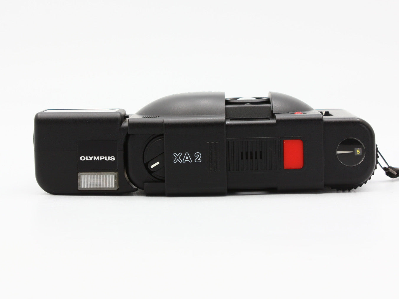 Olympus XA2 Point & Shoot 35mm Film Camera A11 Flash from JAPAN【Exc+4】