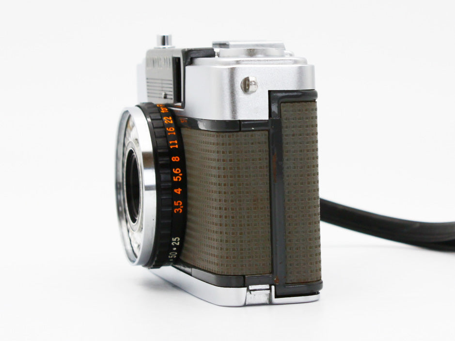 Olympus PEN EE-2 Half Frame 35mm Film Camera D.Zuiko 28mm f/3.5