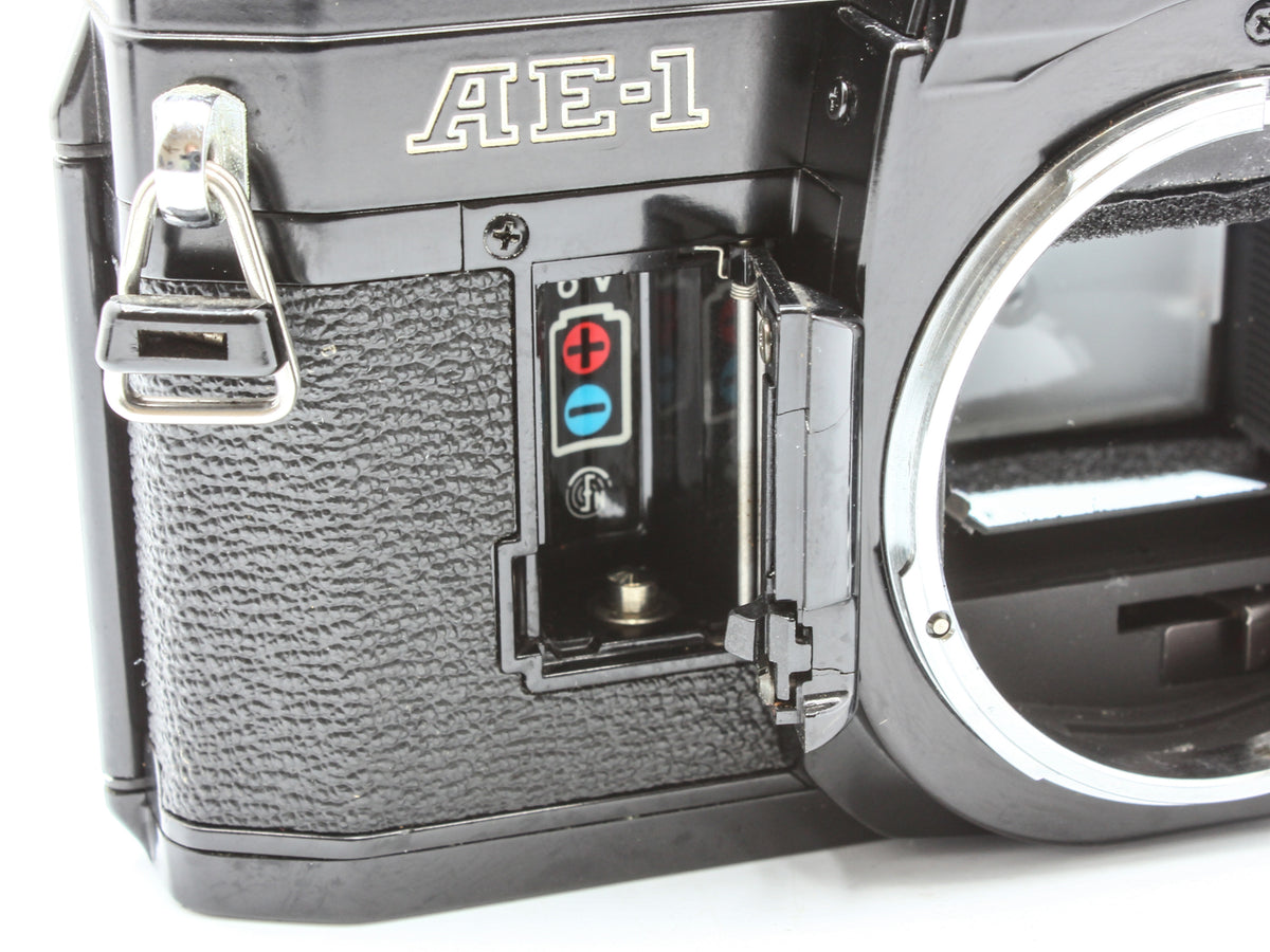 Canon AE-1 35mm SLR Film Camera FD 50mm f/1.4 S.S.C. Lens from JAPAN【Exc+3】
