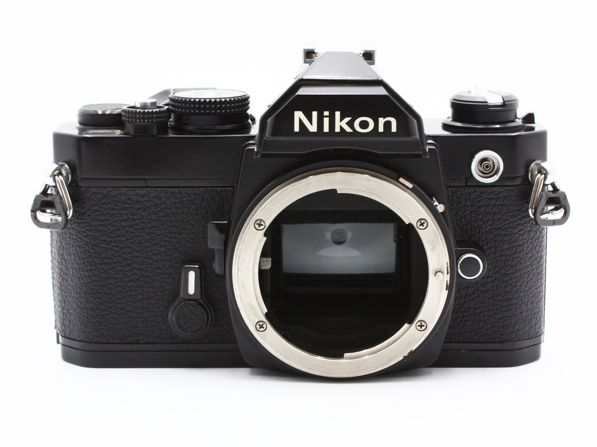 Nikon FM Black 35mm Film Camera Nikkor 35-135mm f3.5-4.5 Lens【Very Good】
