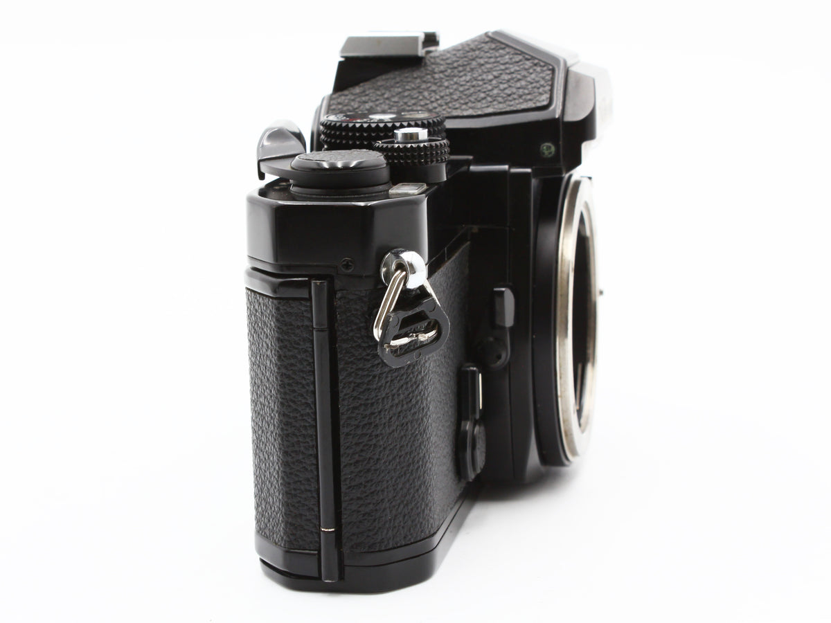 Nikon FM Black 35mm Film Camera Nikkor 35-135mm f3.5-4.5 Lens【Very Good】