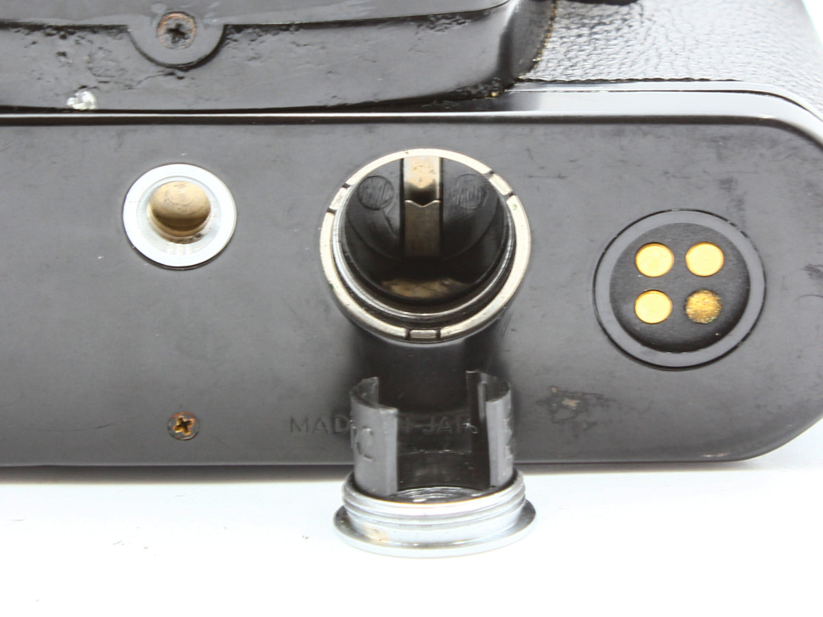 Nikon FM Black 35mm Film Camera Nikkor 35-135mm f3.5-4.5 Lens【Very Good】