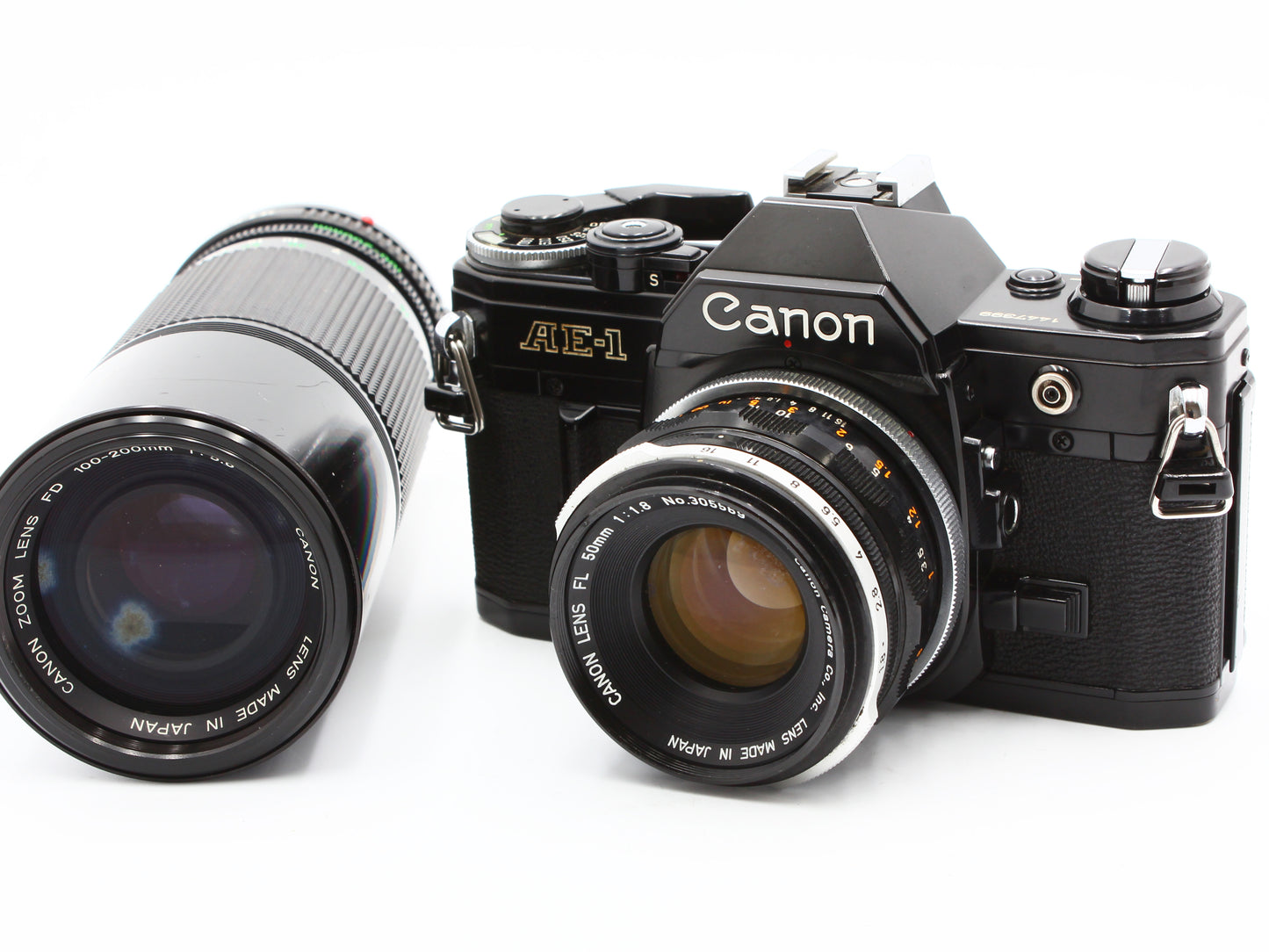Canon AE-1 Film Camera Black FL 50mm f/1.8 NFD 100-200mm f/5.6 Lens JAPAN【Exc+3】