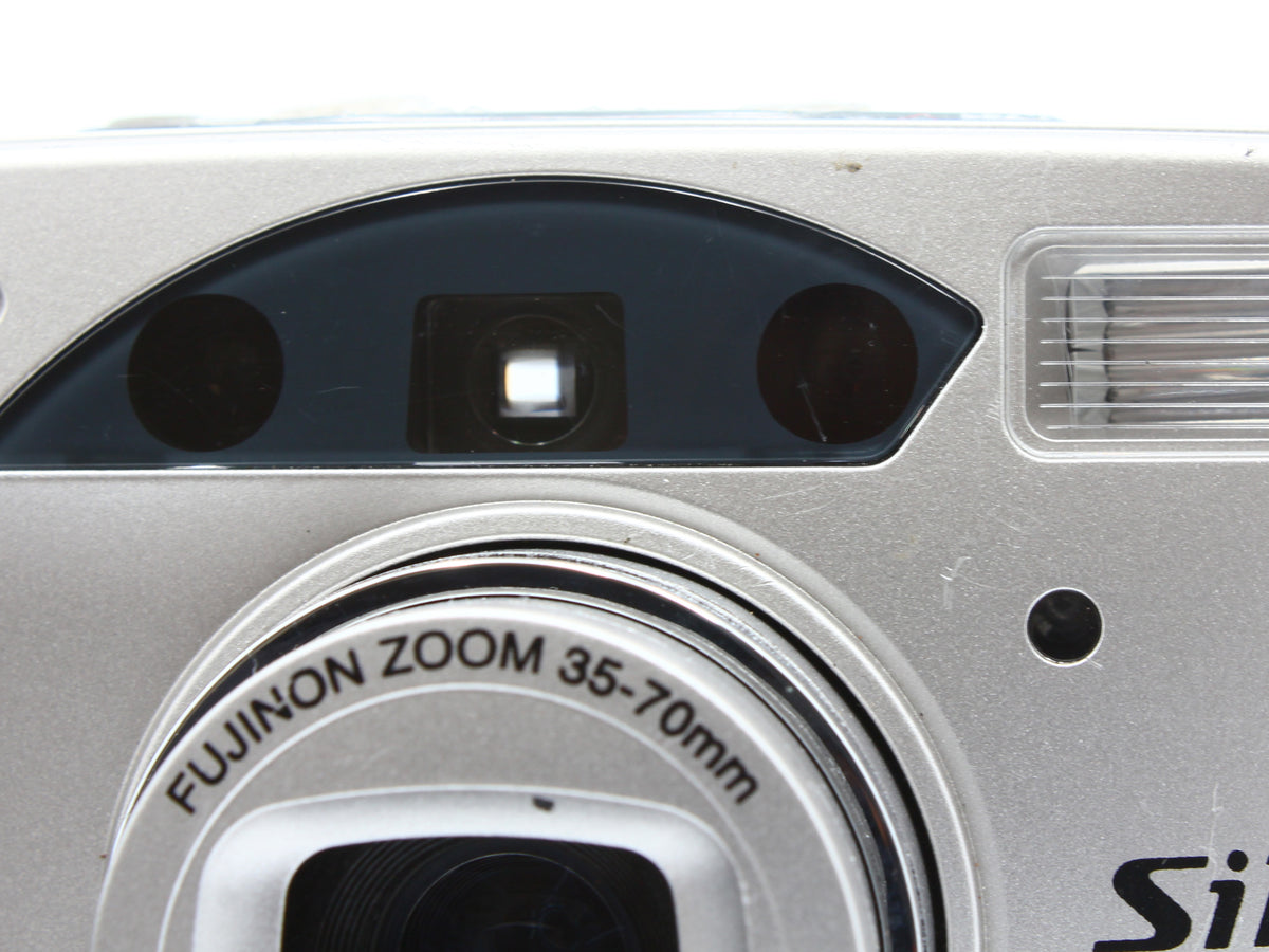 FUJIFILM SILVI 70 Point & Shoot 35mm Film Camera from JAPAN【Exc+4】