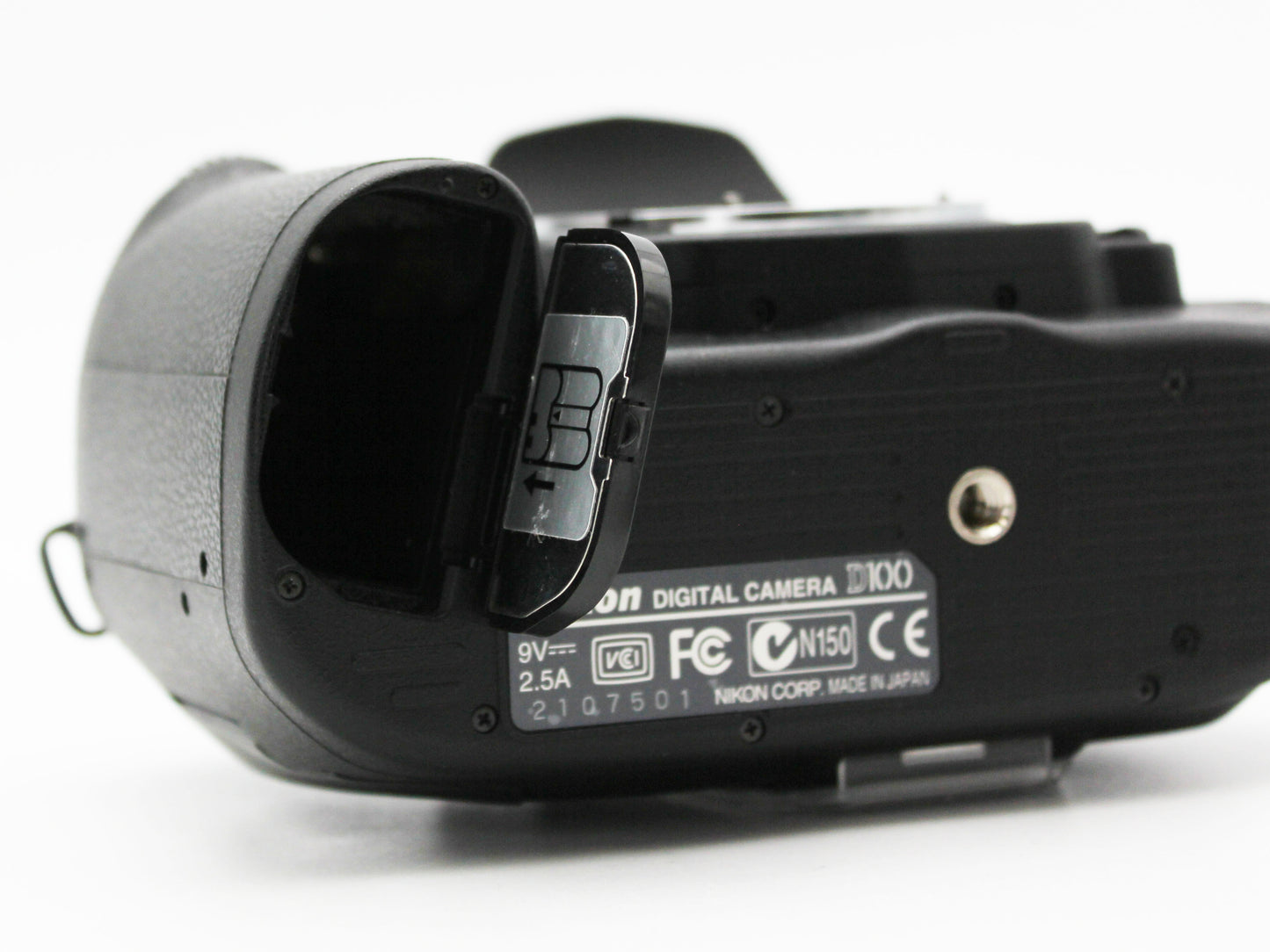 Nikon D100 DSLR Digital Camera Body from JAPAN【Near Mint】