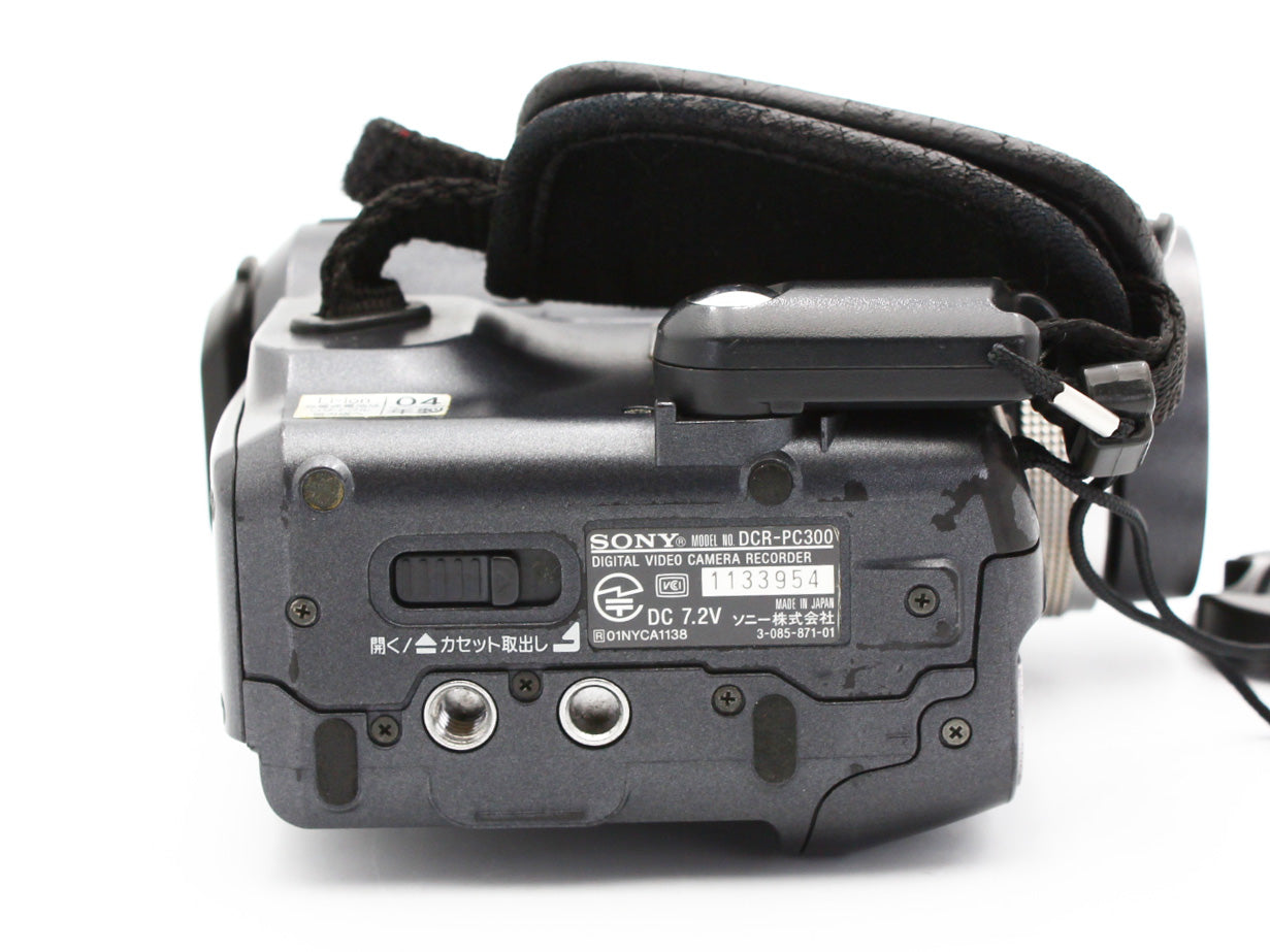 SONY DCR-PC300 MiniDV HANDYCAM Camcorder Video Camera from JAPAN【Exc+4】