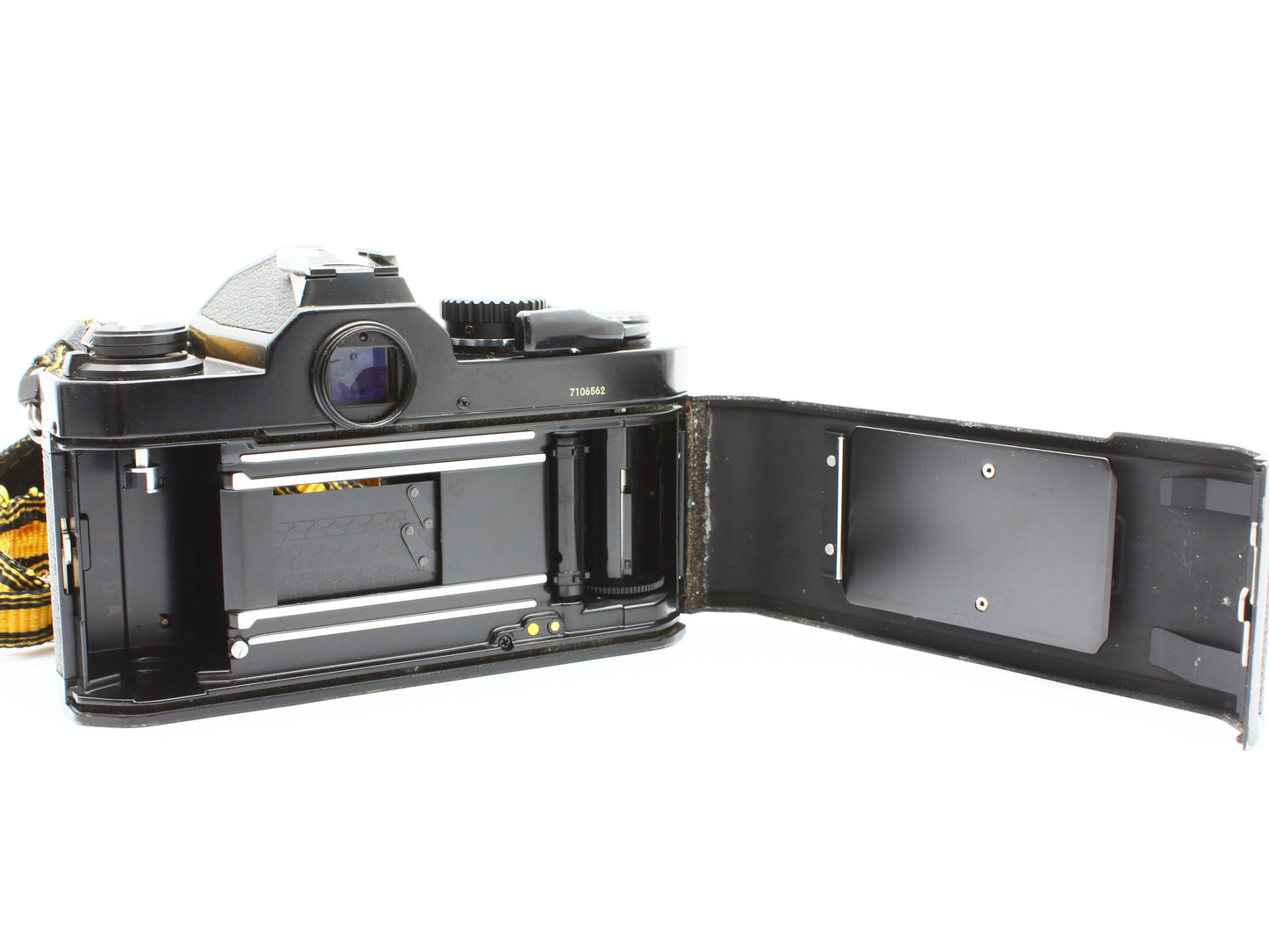 Nikon FM2 Black 35mm SLR Film Camera Body NIKKOR 35-105mm f/3.5-4.5 Lens【As-is】