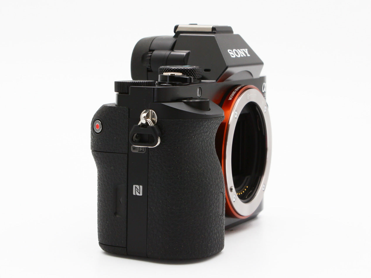 SONY α7R ILCE-7R 36.4MP Mirrorless Digital SLR Camera Body from Japan【Near Mint】