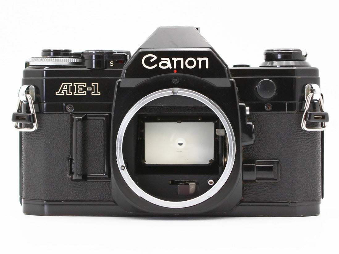 Canon AE-1 SLR Film Camera Black New FD 35-70mm f/4 Zoom Lens from JAPAN【Exc+3】