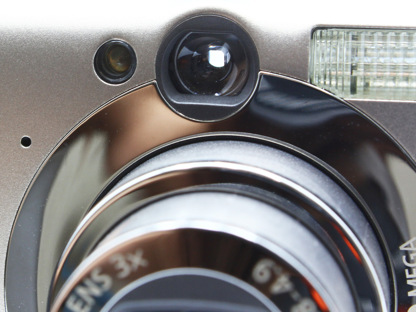 Canon IXY DIGITAL 1000 Titunium 10.0MP Compact Digital Camera from JAPAN【Exc+5】
