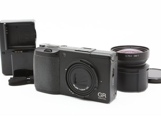 RICOH GR DIGITAL II Digital Camera 5.9mm f/2.4 GW-1 Conversion Lens【Exc+4】