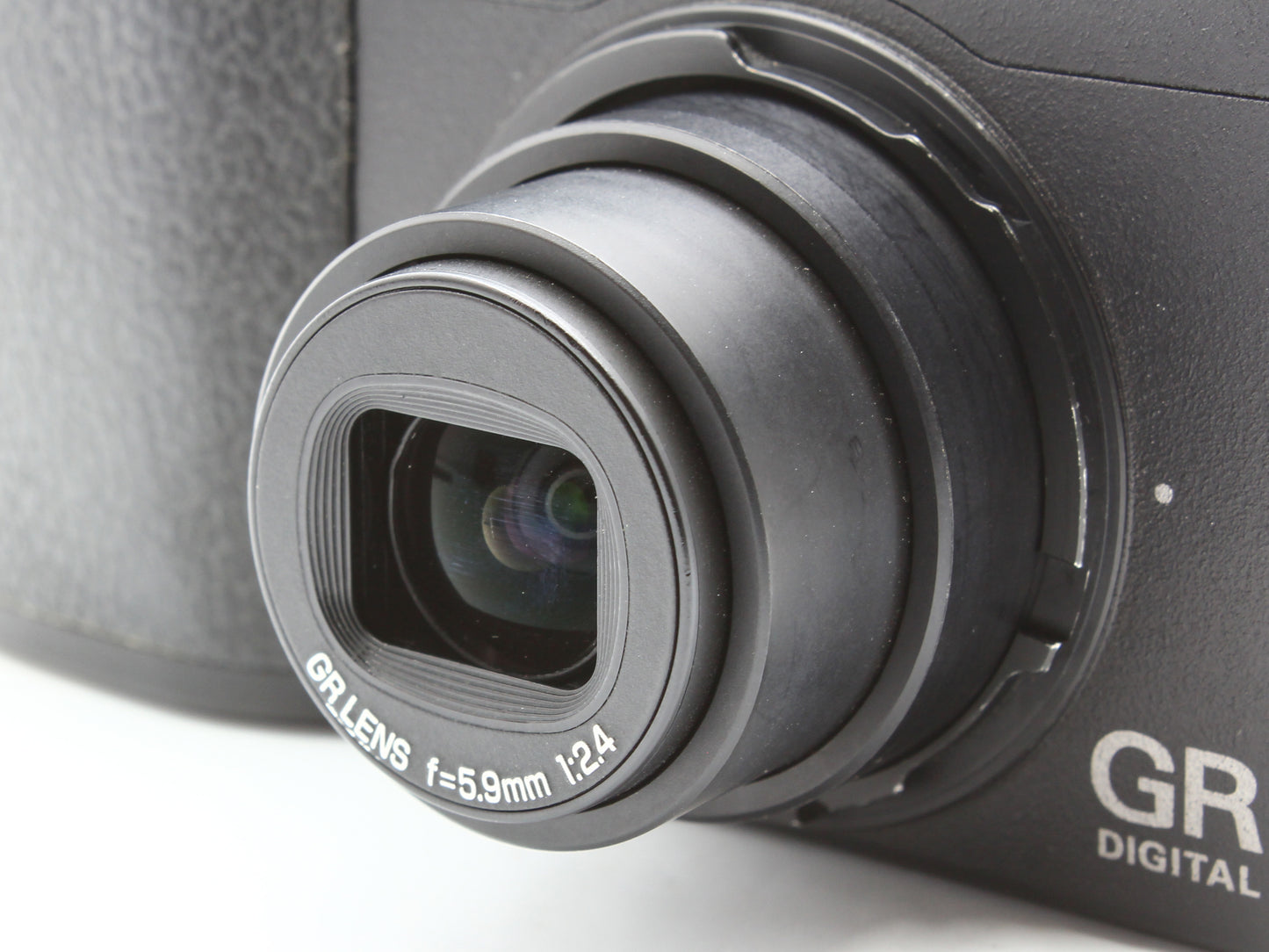 RICOH GR DIGITAL II Digital Camera 5.9mm f/2.4 GW-1 Conversion Lens【Exc+4】
