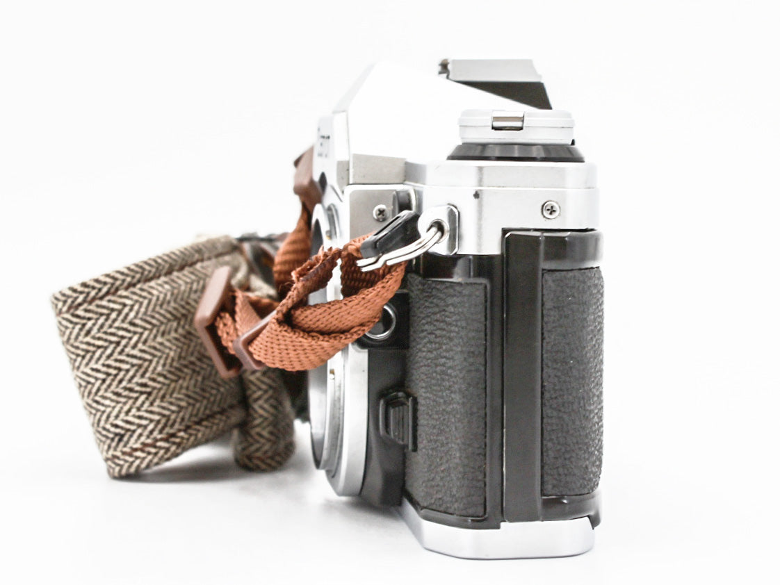 Canon AE-1 SLR Film Camera FD 28mm f/2.8 s.c. MF Lens from JAPAN【Exc+3】