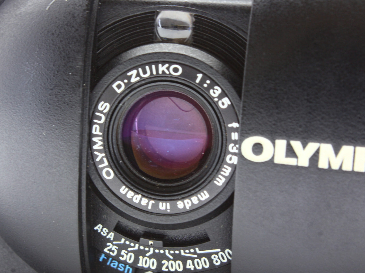 OLYMPUS XA2 Point & Shoot 35mm Film Camera Electronic Flash A11 JAPAN【Exc+5】
