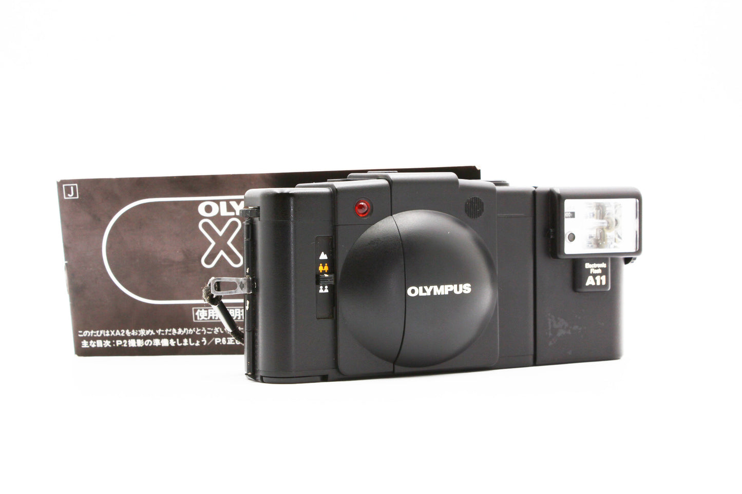 OLYMPUS XA2 Point & Shoot 35mm Film Camera Electronic Flash A11 JAPAN【Exc+5】
