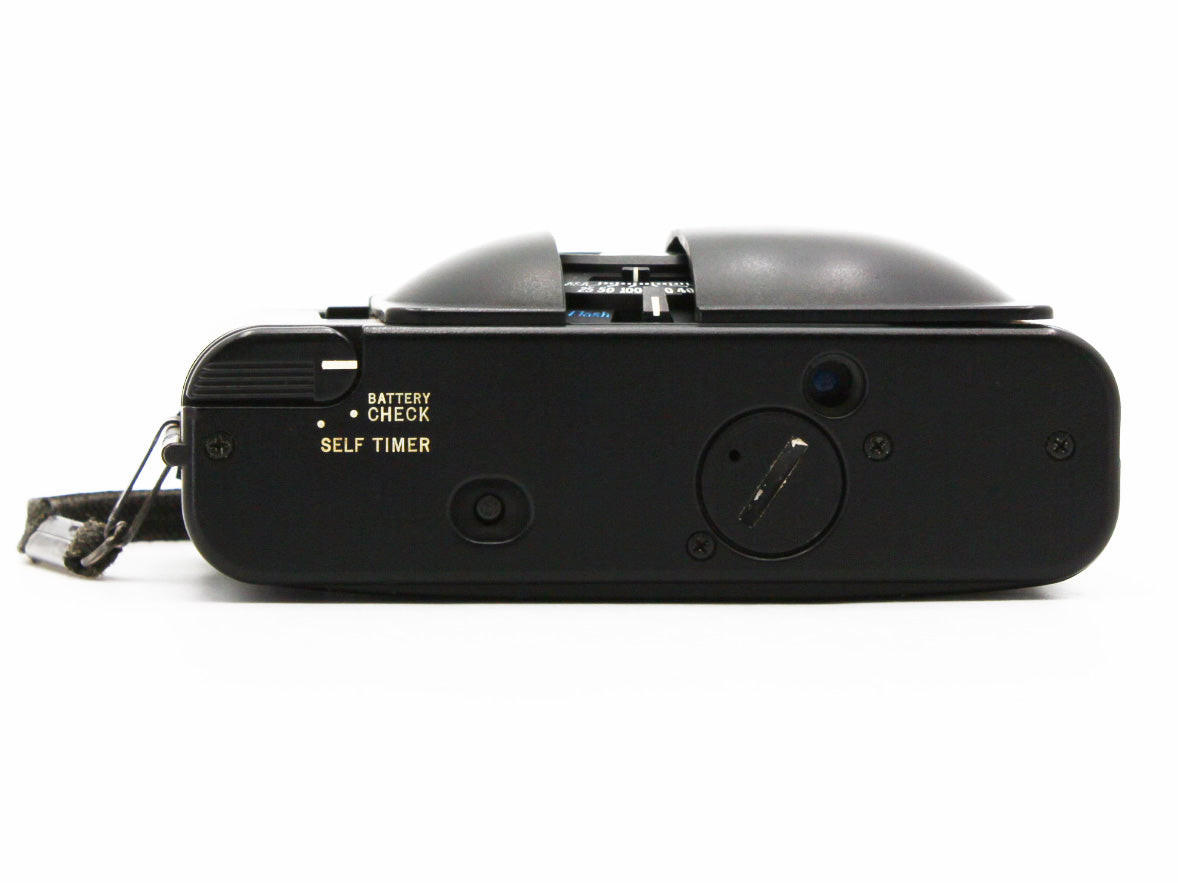 OLYMPUS XA2 Point & Shoot 35mm Film Camera Electronic Flash A11 JAPAN【Exc+5】