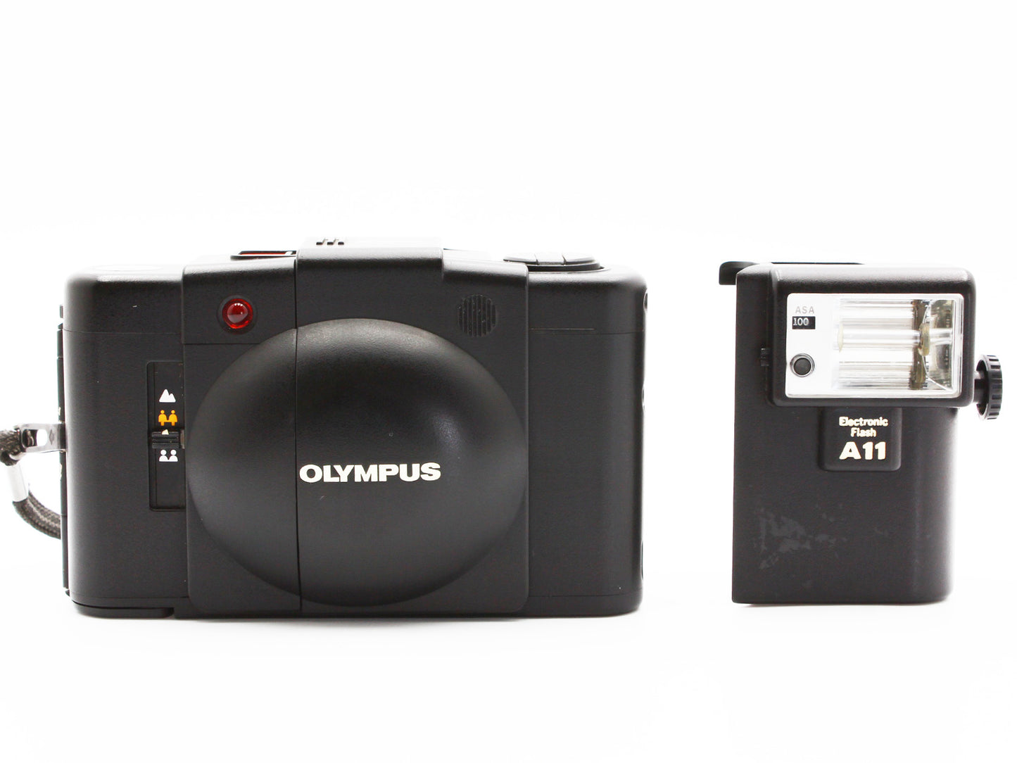 OLYMPUS XA2 Point & Shoot 35mm Film Camera Electronic Flash A11 JAPAN【Exc+5】