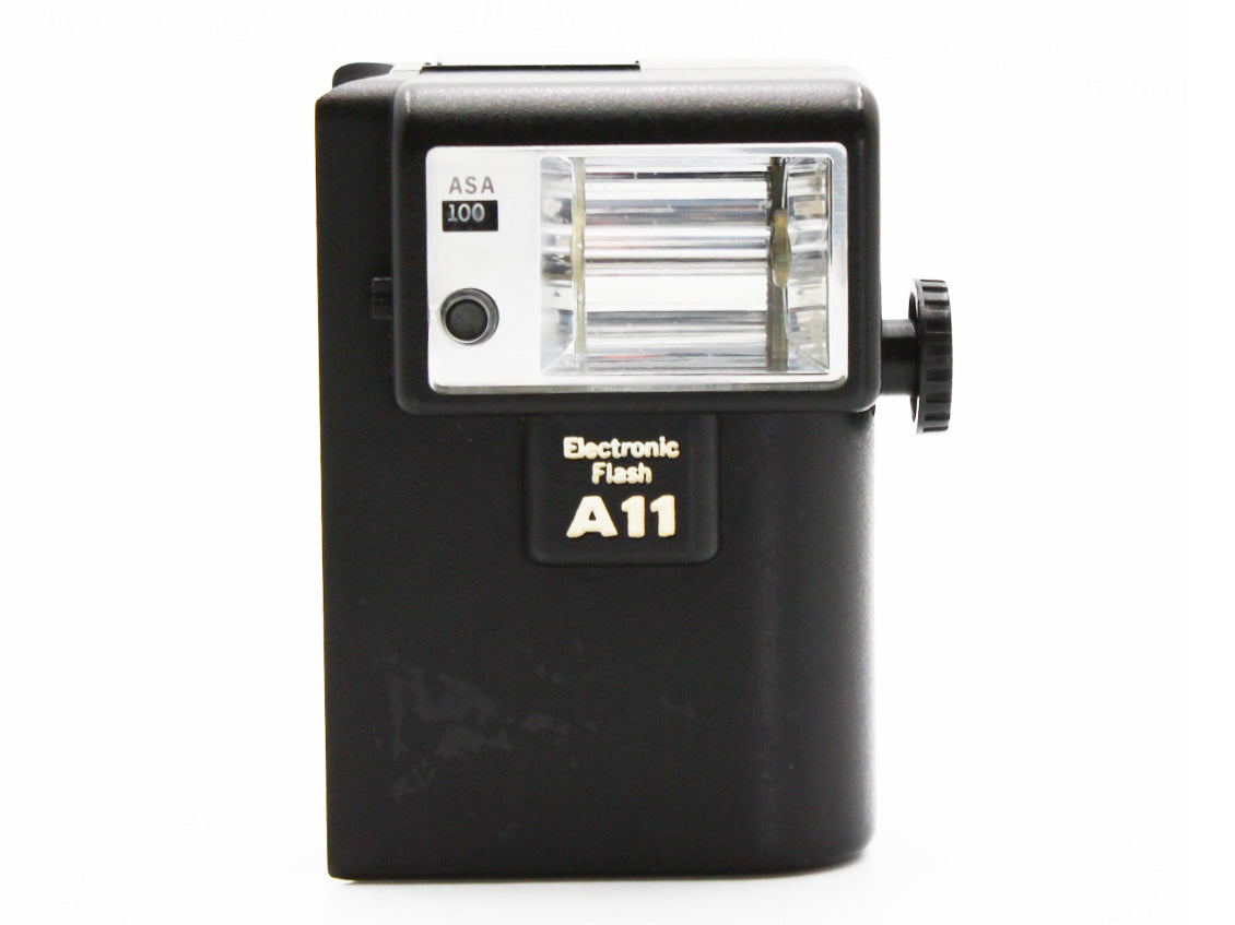 OLYMPUS XA2 Point & Shoot 35mm Film Camera Electronic Flash A11 JAPAN【Exc+5】